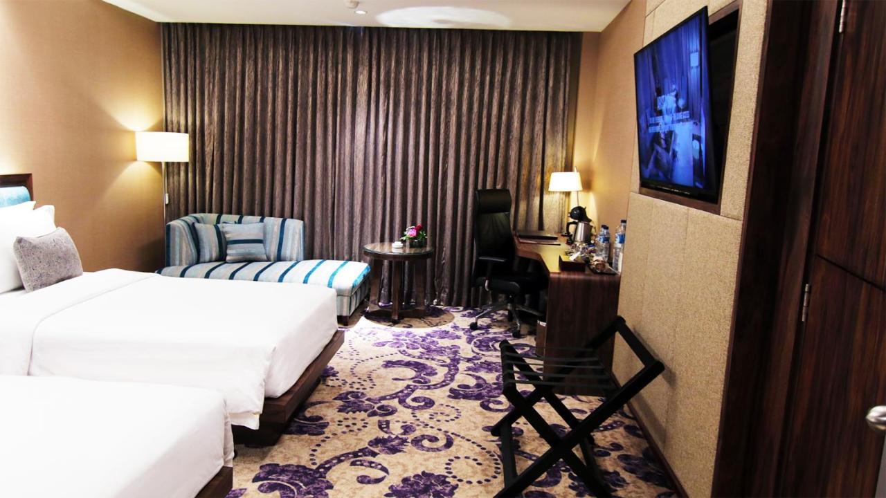 Arista Suite,769761823:JPEG